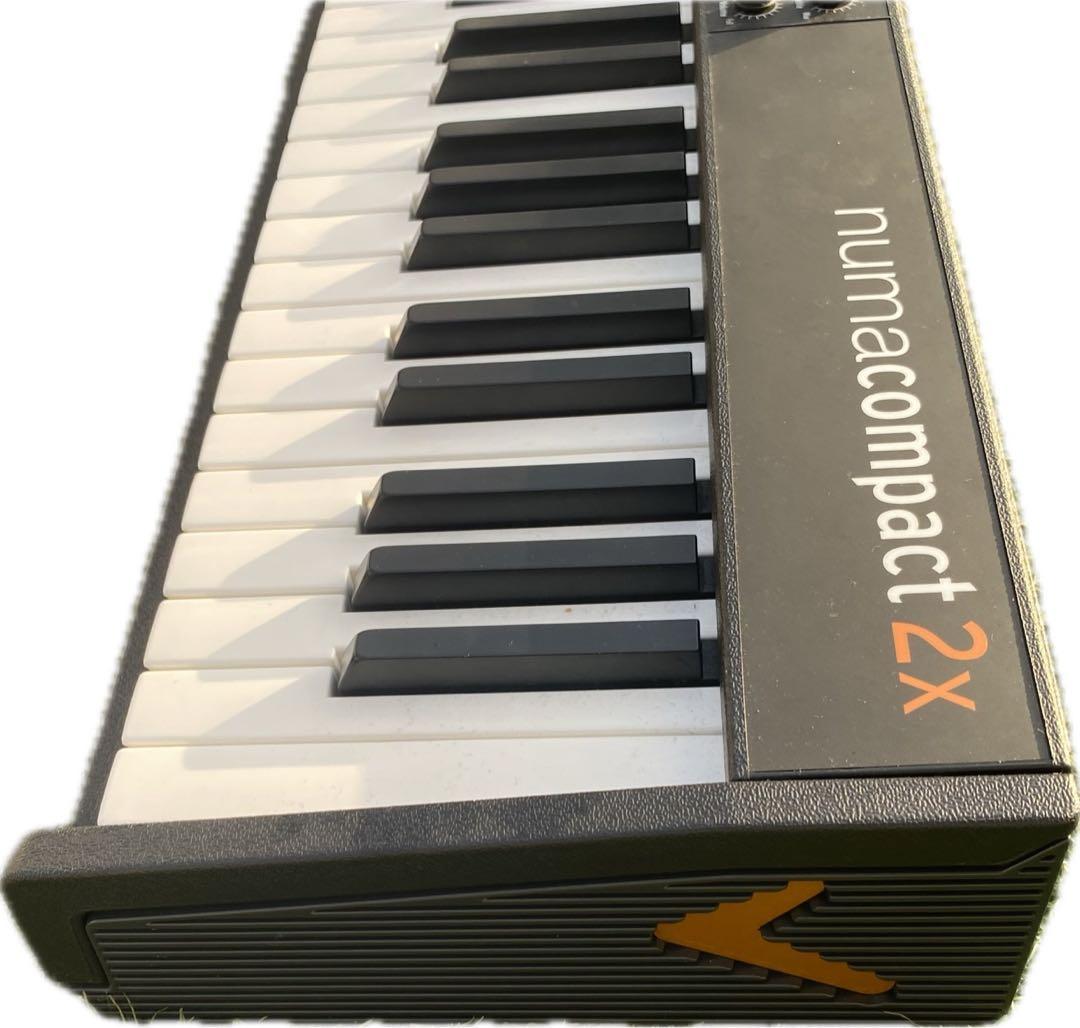 studiologic numa compact 2xキーボード