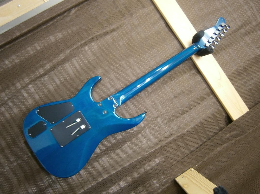 最終棚卸特価・フェルナンデス＜FR-75＞指板ボディ同色タイプ・FGI・90年代