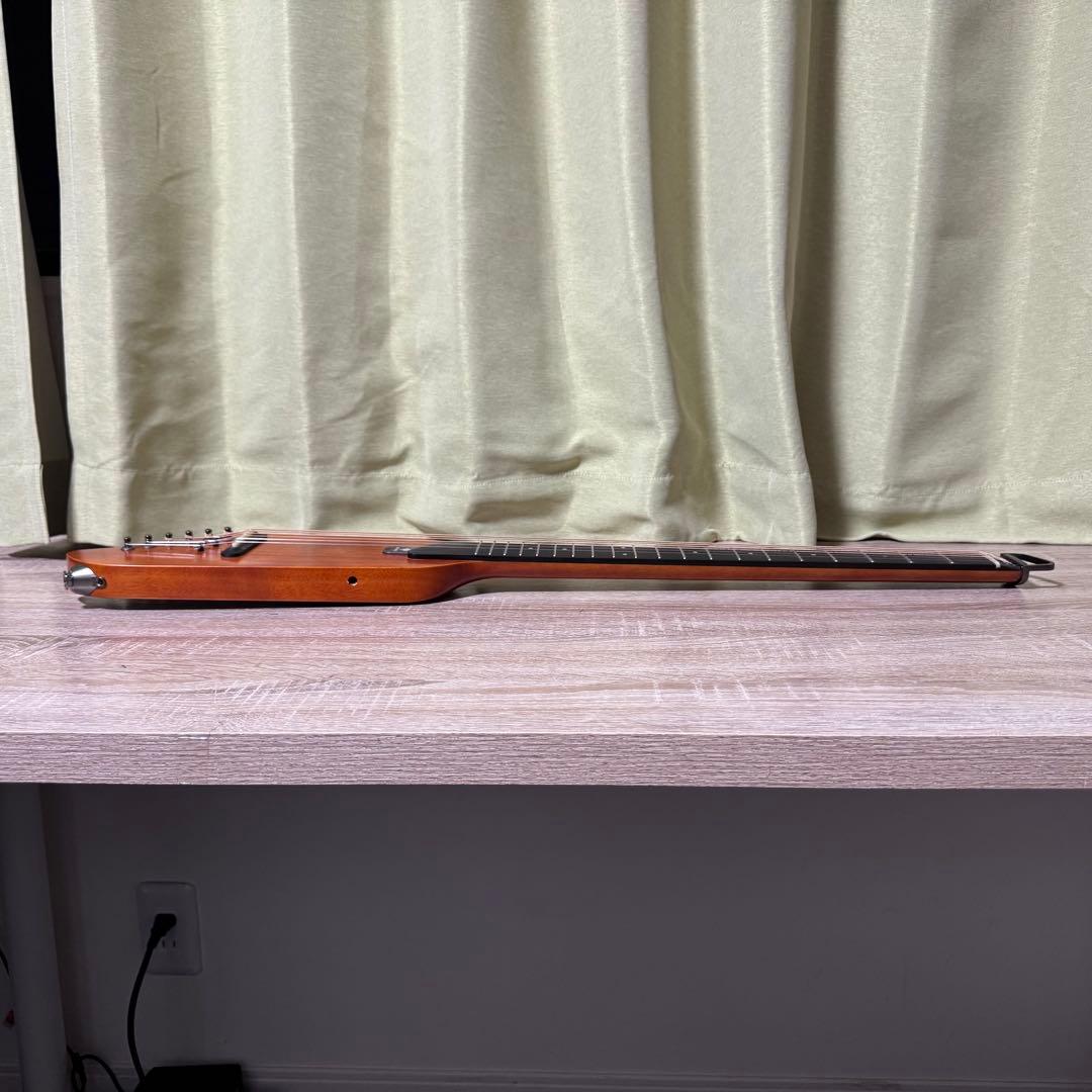 ほとんど使っていません。状態良好 Donner Hush-I サイレントギター