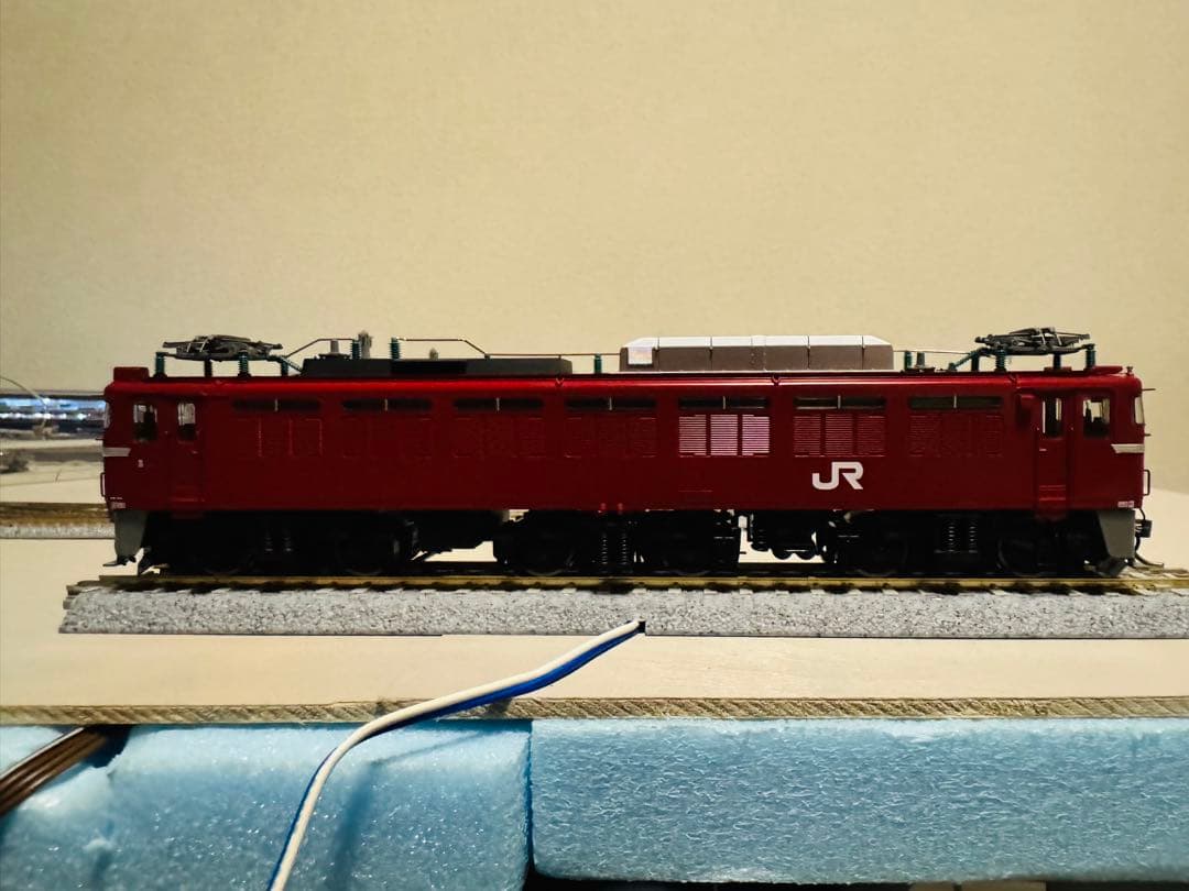 週末特価！TOMIX HO-2514 EF81 (長岡車両センター・ひさし付)