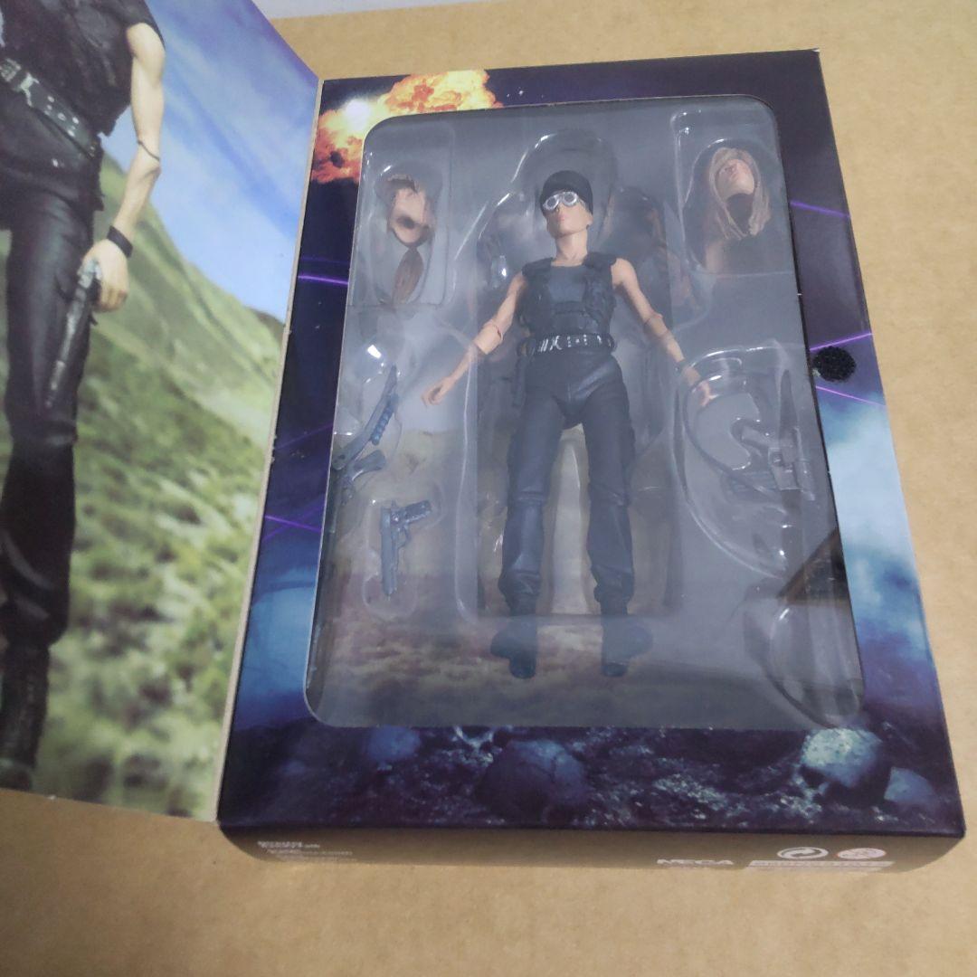 ターミネーター2 NECA ネカ アクションフィギュア サラ・コナー 未使用