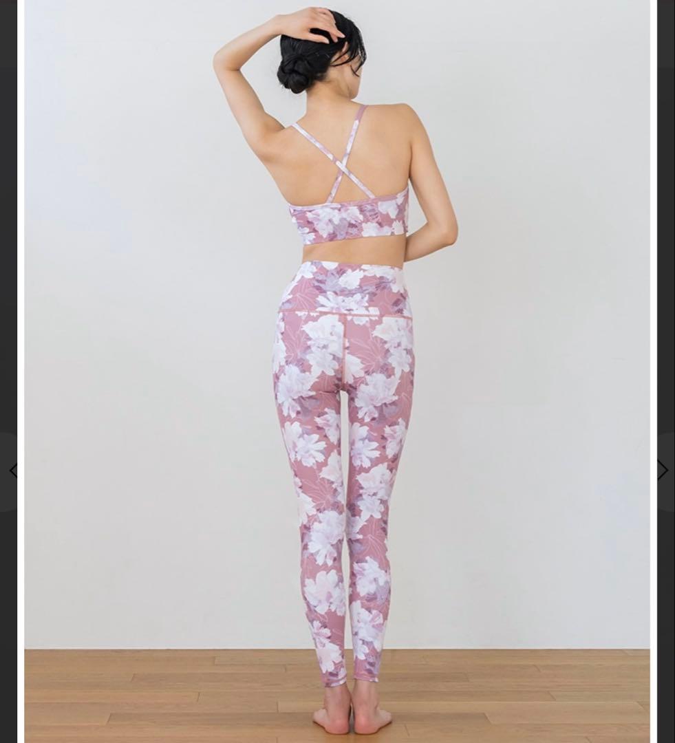 新品　SUKALA プルオーバー付きトリプルセットアップ モカピンク　LL