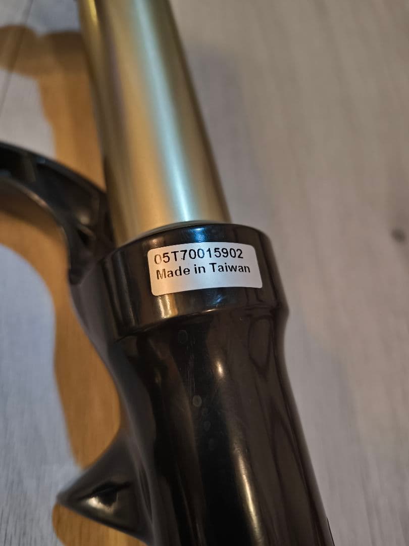 【名機・軽量】RockShox Reba SL Dual Air 26インチ