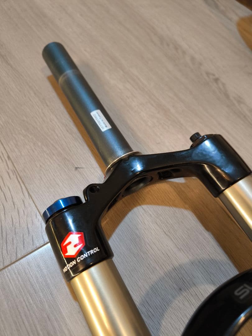 【名機・軽量】RockShox Reba SL Dual Air 26インチ