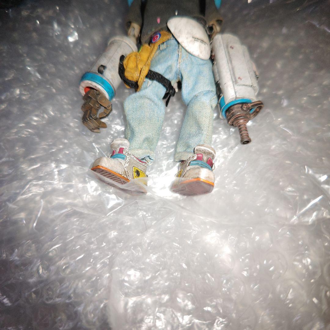 DAMTOYS　ジャンプスノーマン　フィギュア