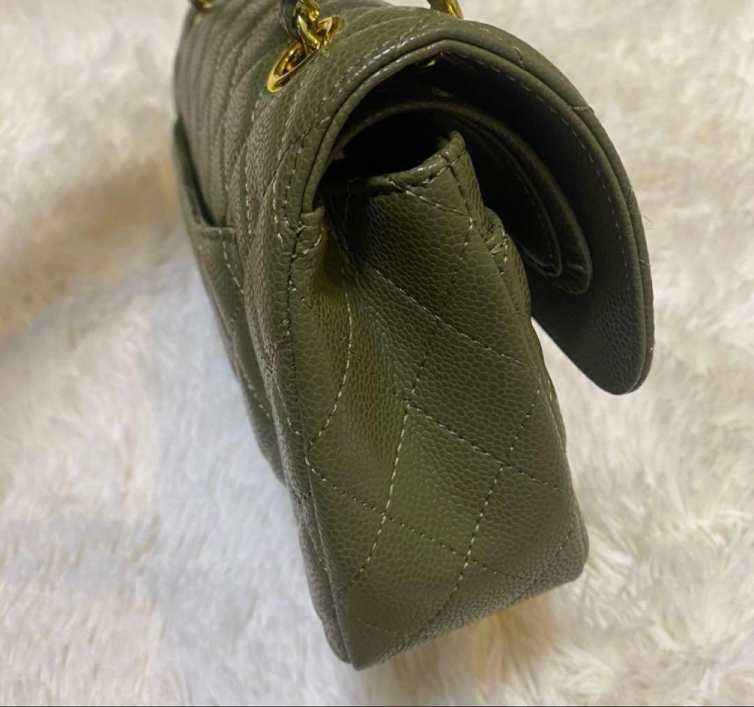 CHANEL チェーンバッグ　マトラッセ　グリーン　ノベルティ