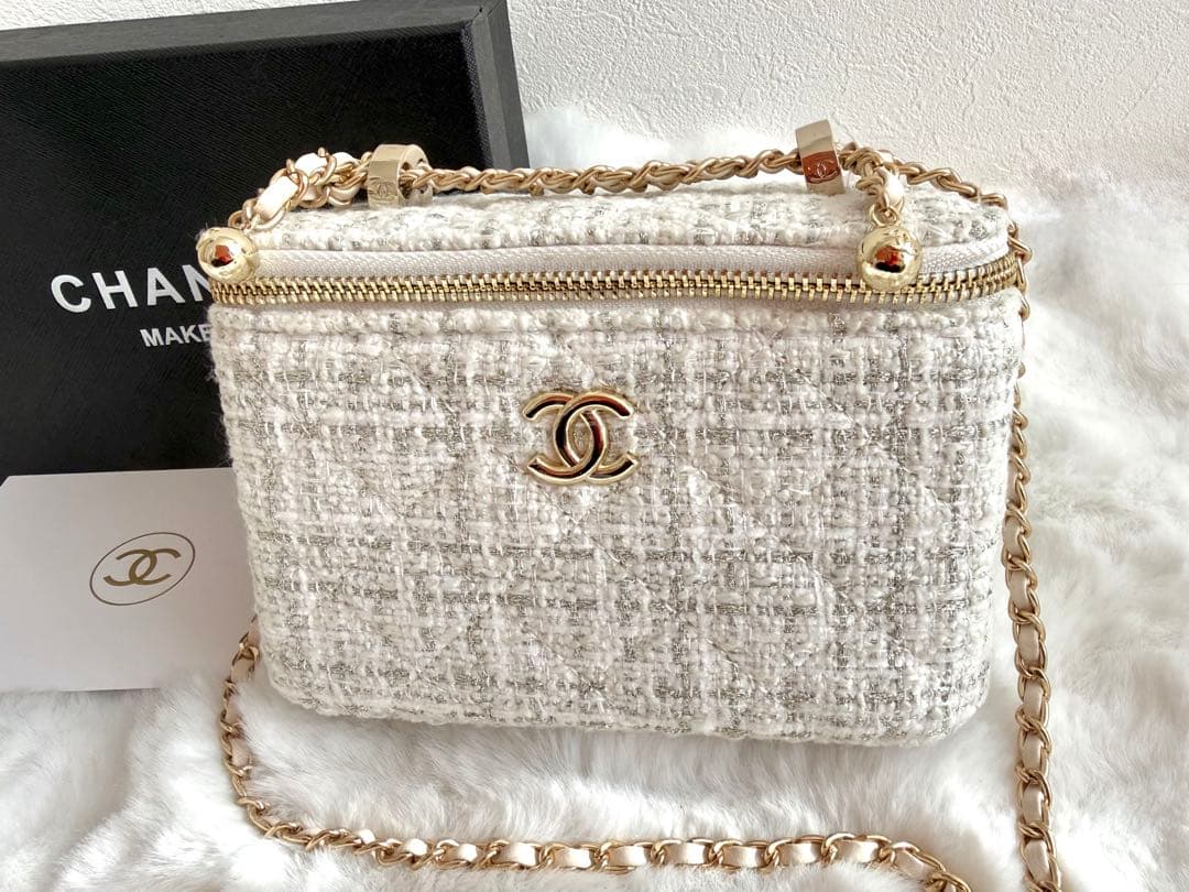 CHANEL ノベルティ　チェーン　ショルダーバッグ　ツイード　週末価格❗️