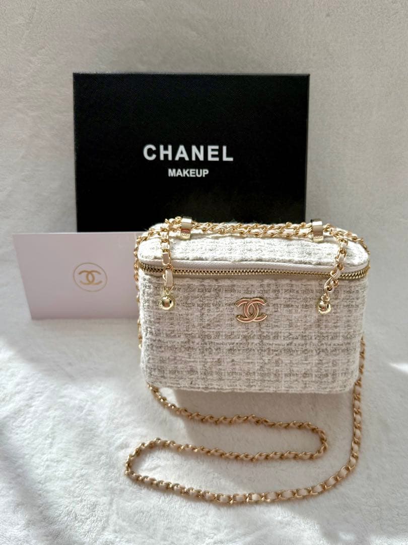 CHANEL ノベルティ　チェーン　ショルダーバッグ　ツイード　週末価格❗️