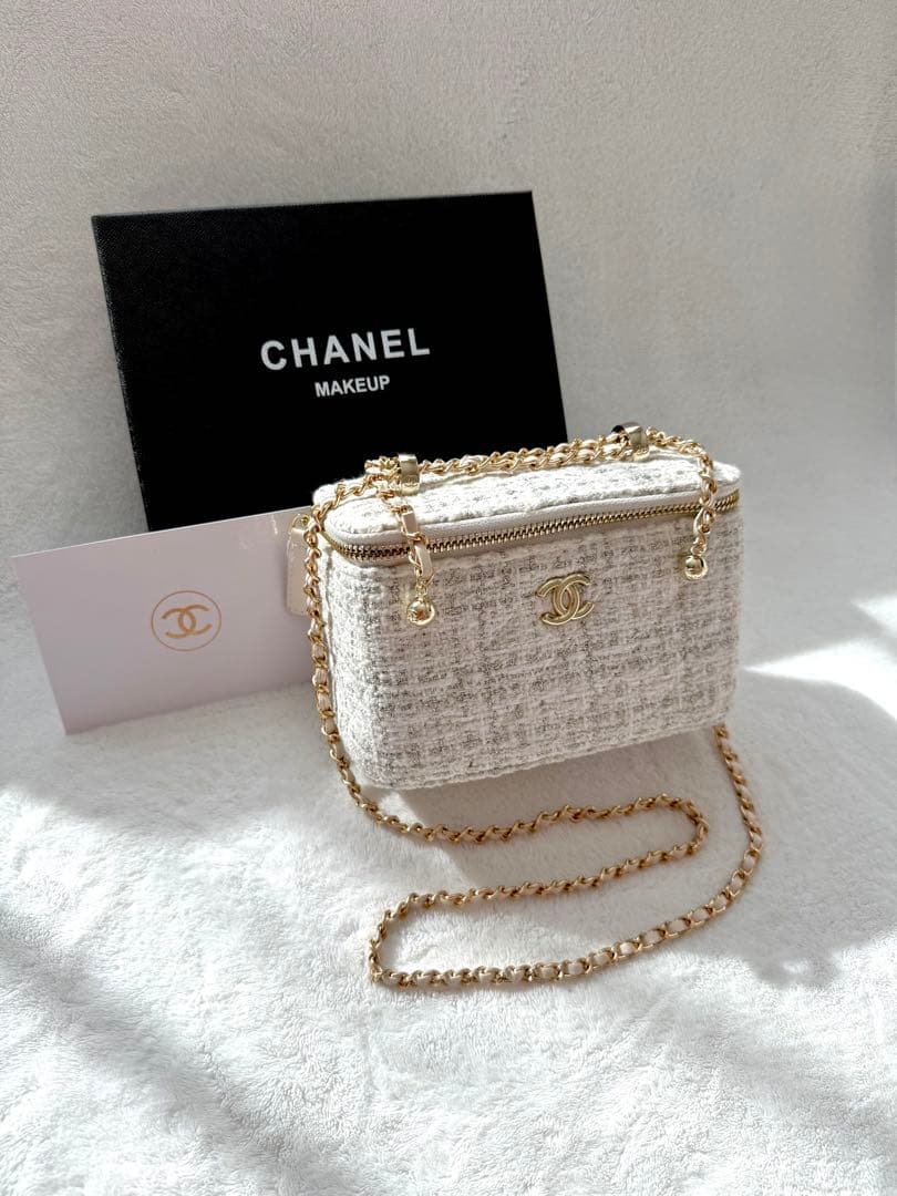 CHANEL ノベルティ　チェーン　ショルダーバッグ　ツイード　週末価格❗️