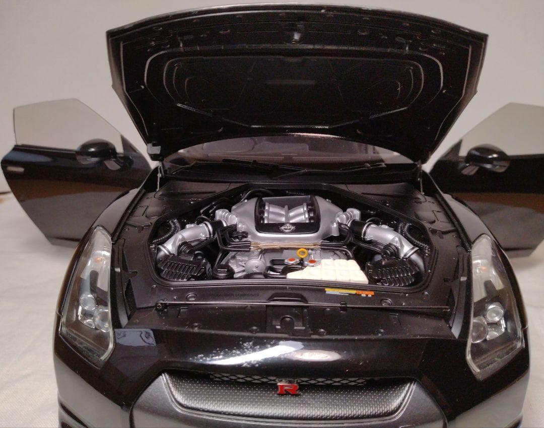 50　オートアート　1/12　GT-R R35　プレミアムエディション　黒