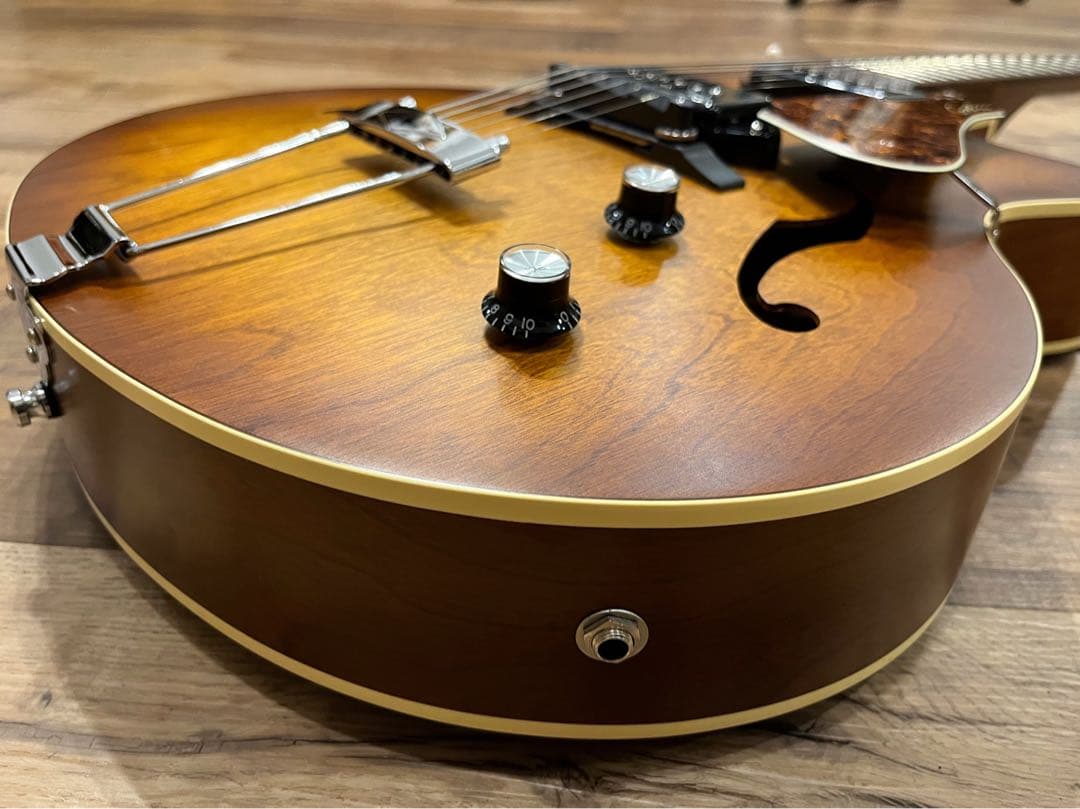 Godin / 5th Avenue CW Kingpin II / フルアコ