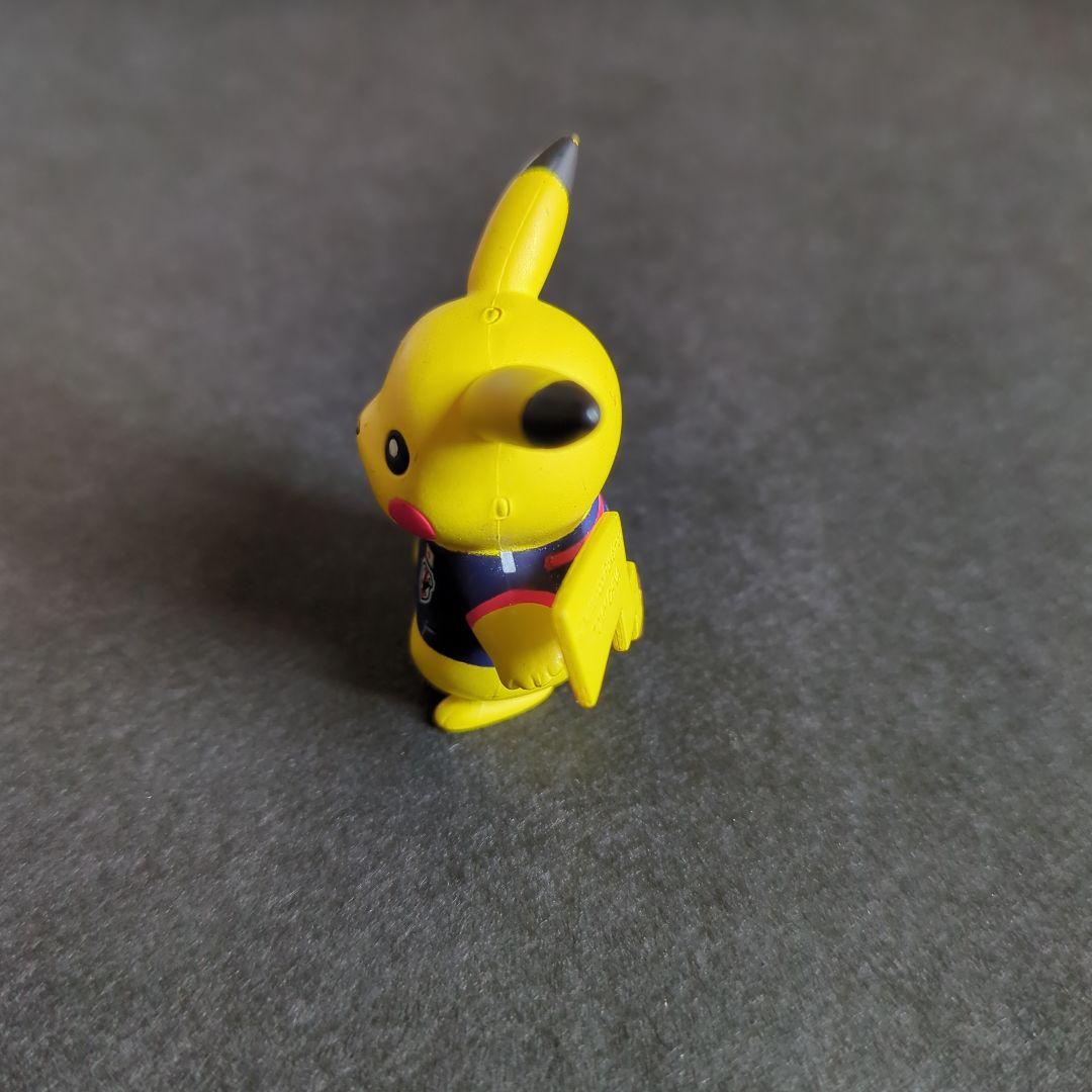 日本代表のピカチュウ：ポケモンカード＆フィギュア