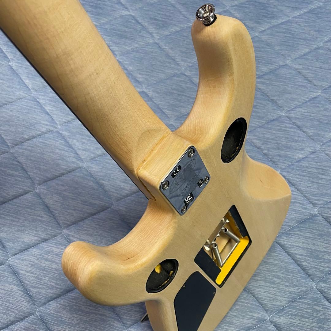 EVH 5150 改 カスタムベースに VAN HALEN