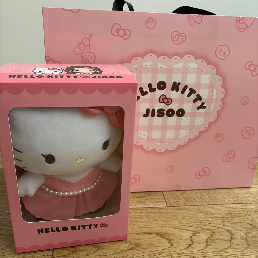 【激レア】KITTY × JISOO キティ ジス ぬいぐるみ