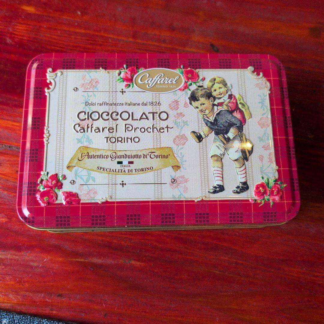 カファレルチョコレート空き缶11個セット