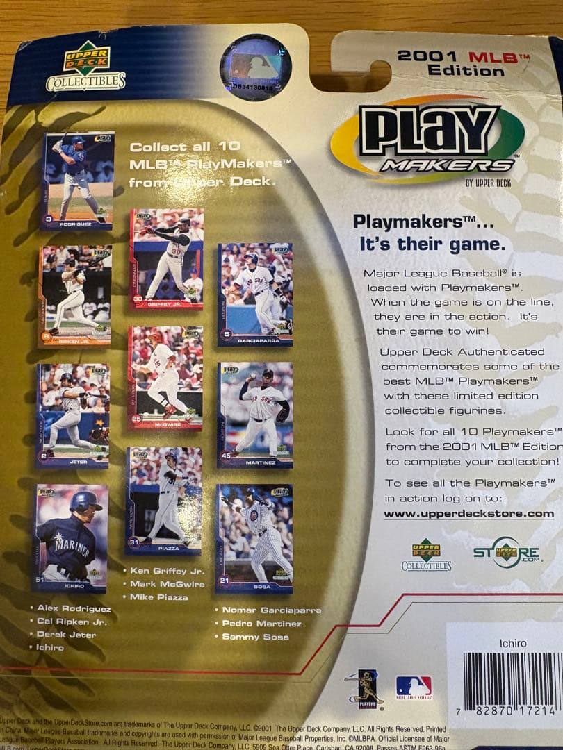 イチロー 2001 MLBエディション フィギュアとカードセット