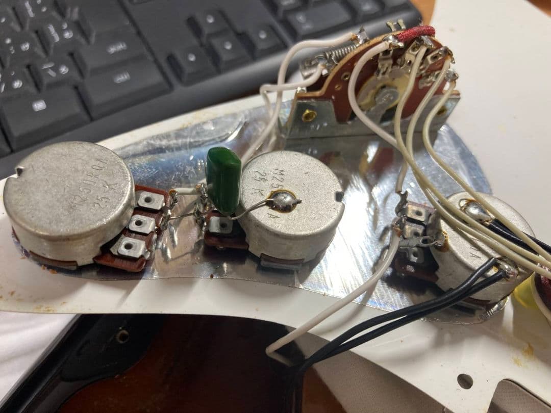 JVシリアル初期1982年製FenderJAPAN激レア