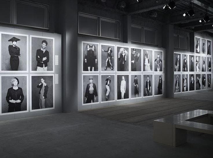 額装品/シャネル キルスティン ダンスト/ラガーフェルド/ポスター/インテリア