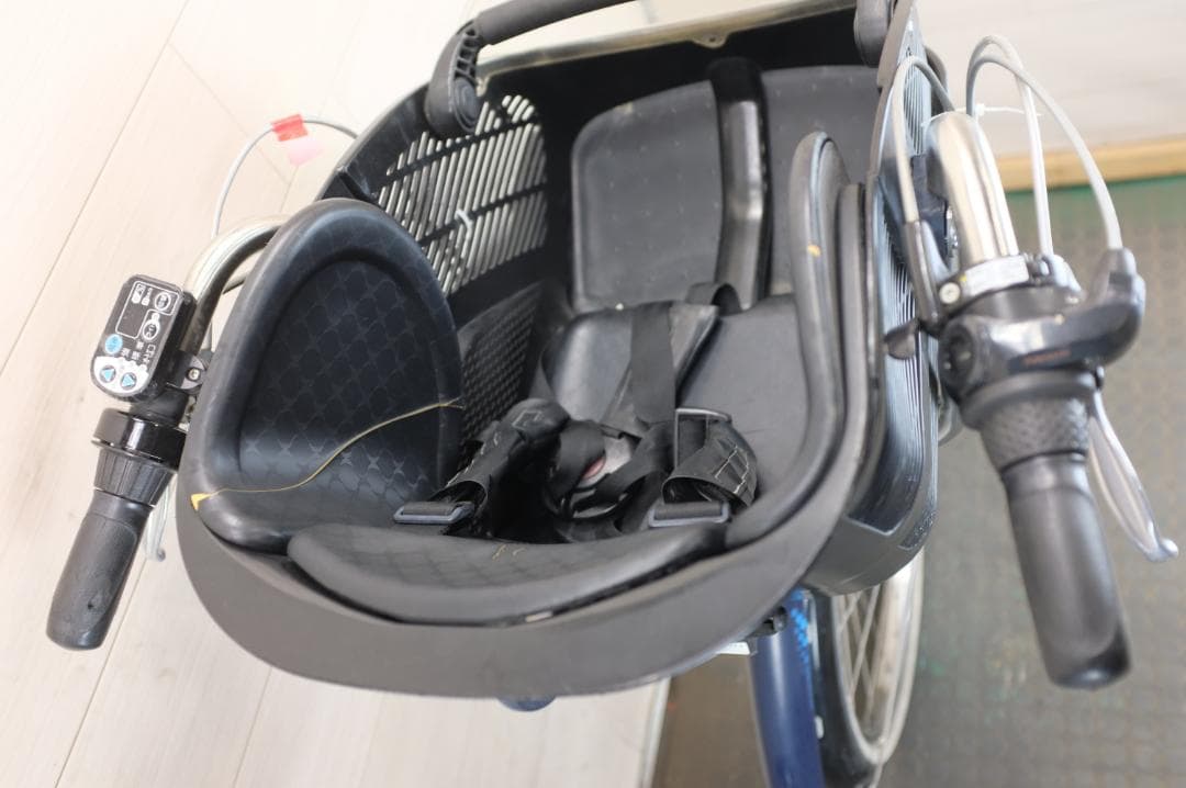 ブリヂストン製　アンジェリーノ　22/26インチ　3段　8.1Ah充電器あり