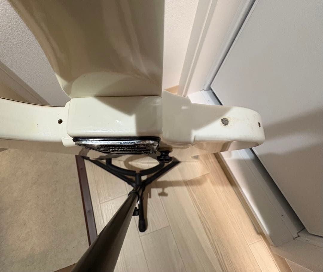 エレキベース Epiphone Thunderbird ホワイト