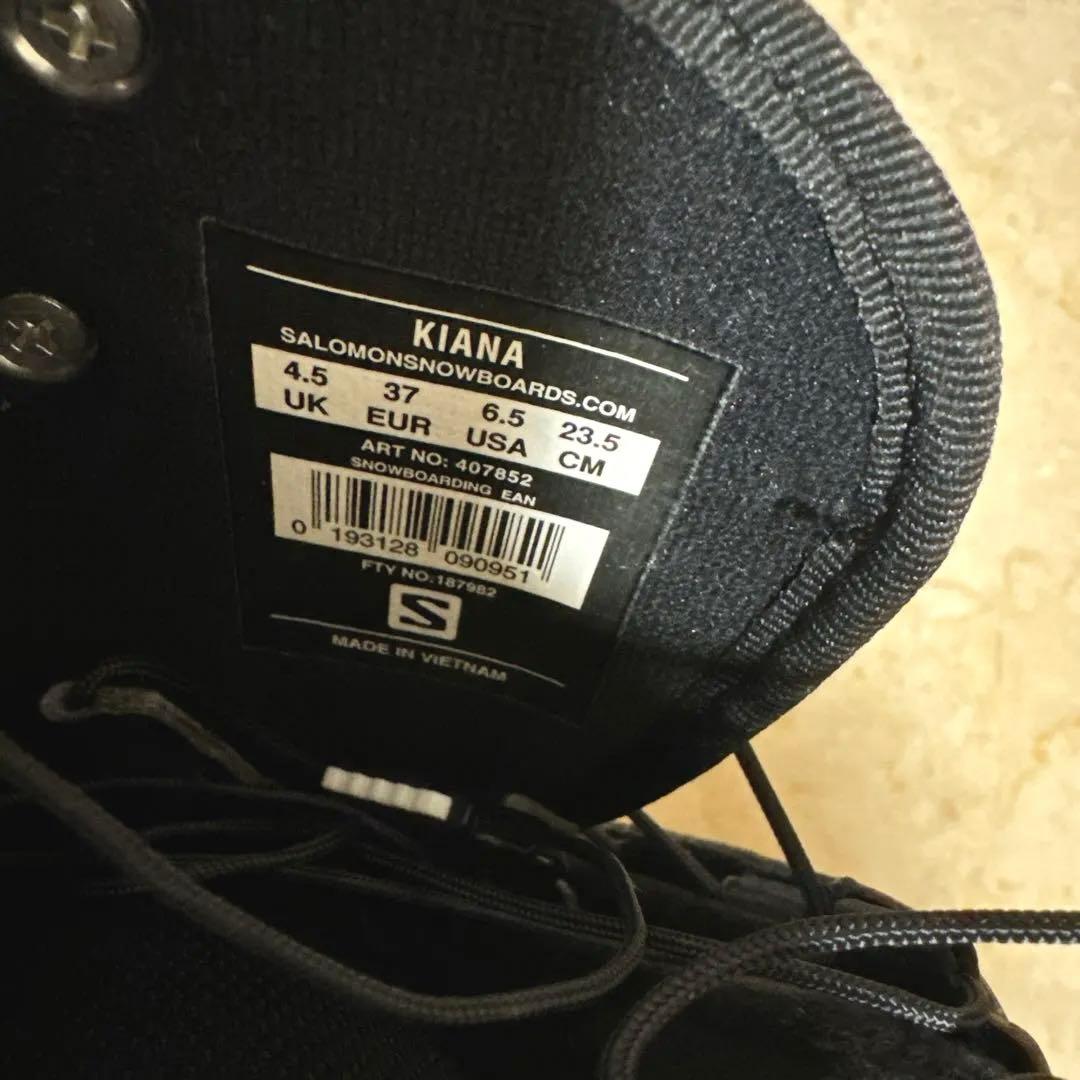 salomon kiana シューレース