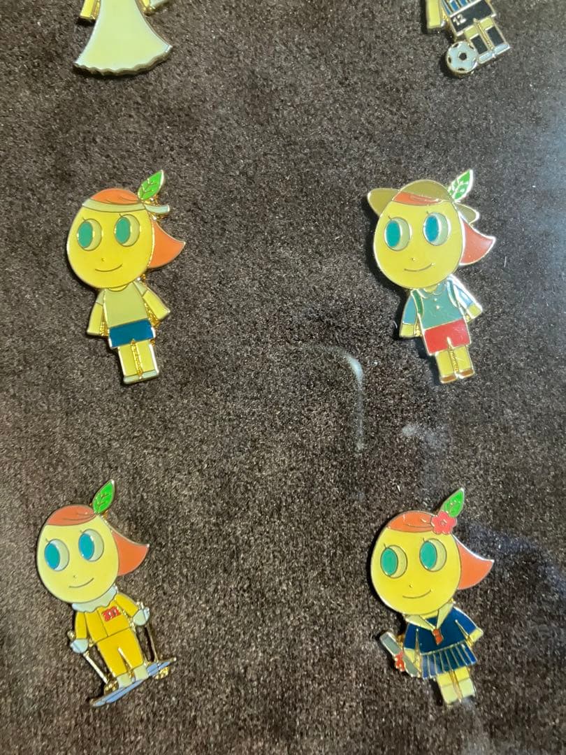 ミドリ電化　ミドリちゃんピンバッジ12種コンプリートケース