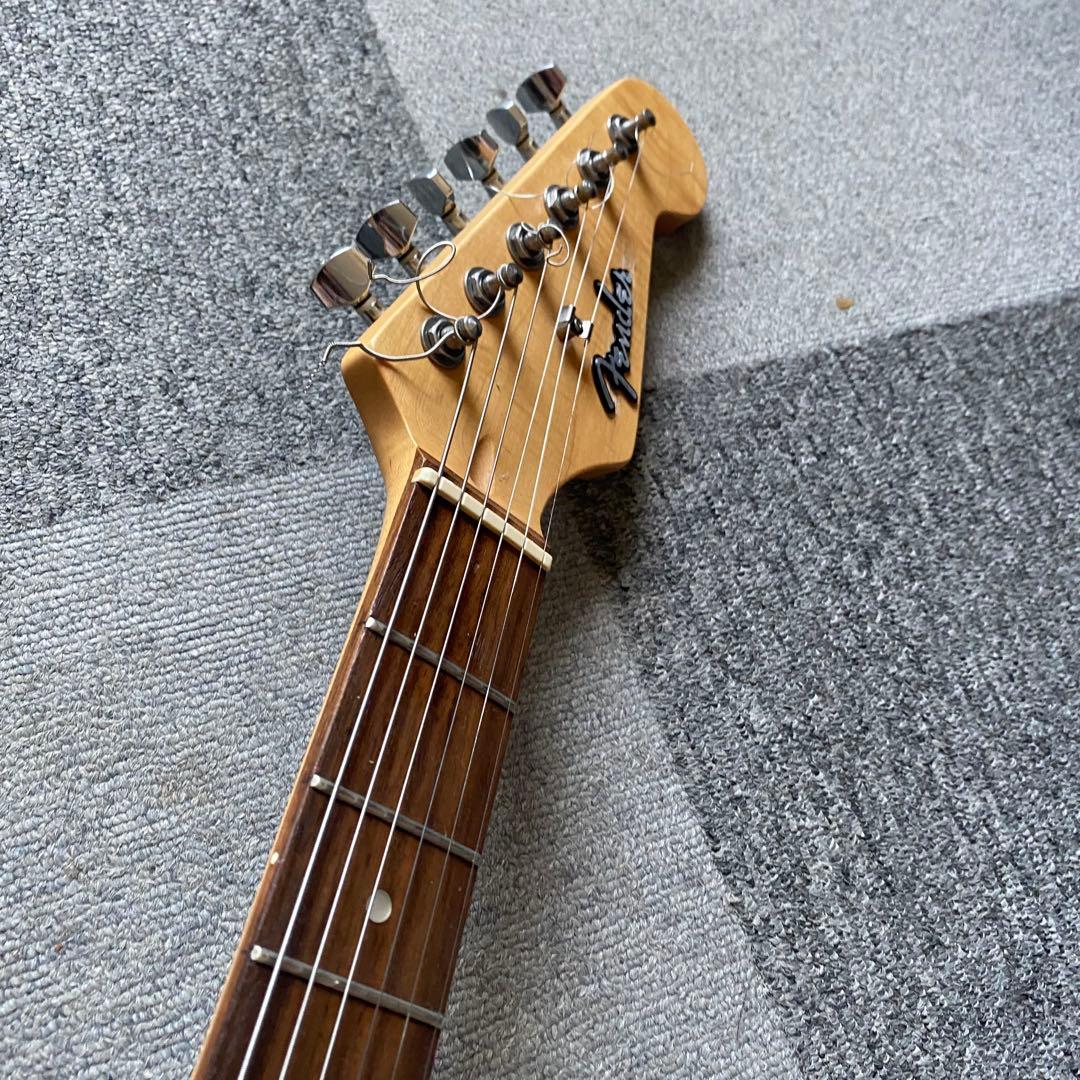 ビンテージストラトキャスター ジミヘンドリックス サイケ柄