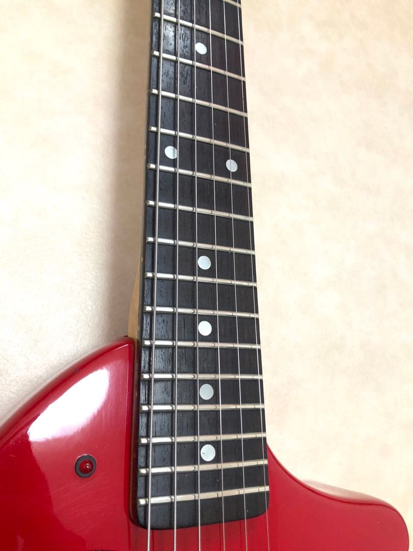 ZO-3 レッド アンプ内蔵ミニギター ヘッドフォン端子付