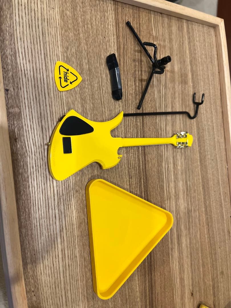 ミュージシャン hide Model MG-3800