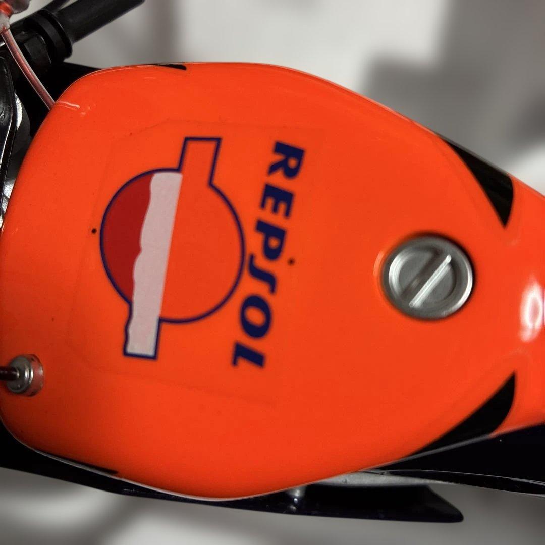 WORLD CHAMPIONSHIP HONDA RC 2II バイクフィギュア