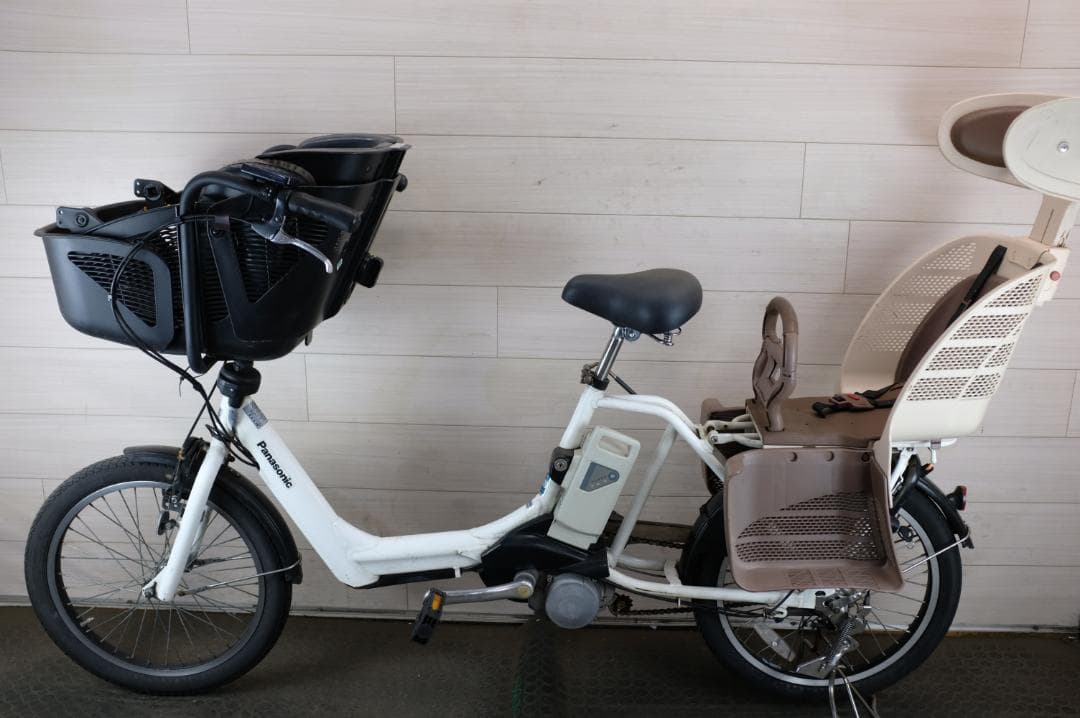 C*J様 パナソニック ギュット　20インチ　3段　6.6Ah（5点灯）充電器あ