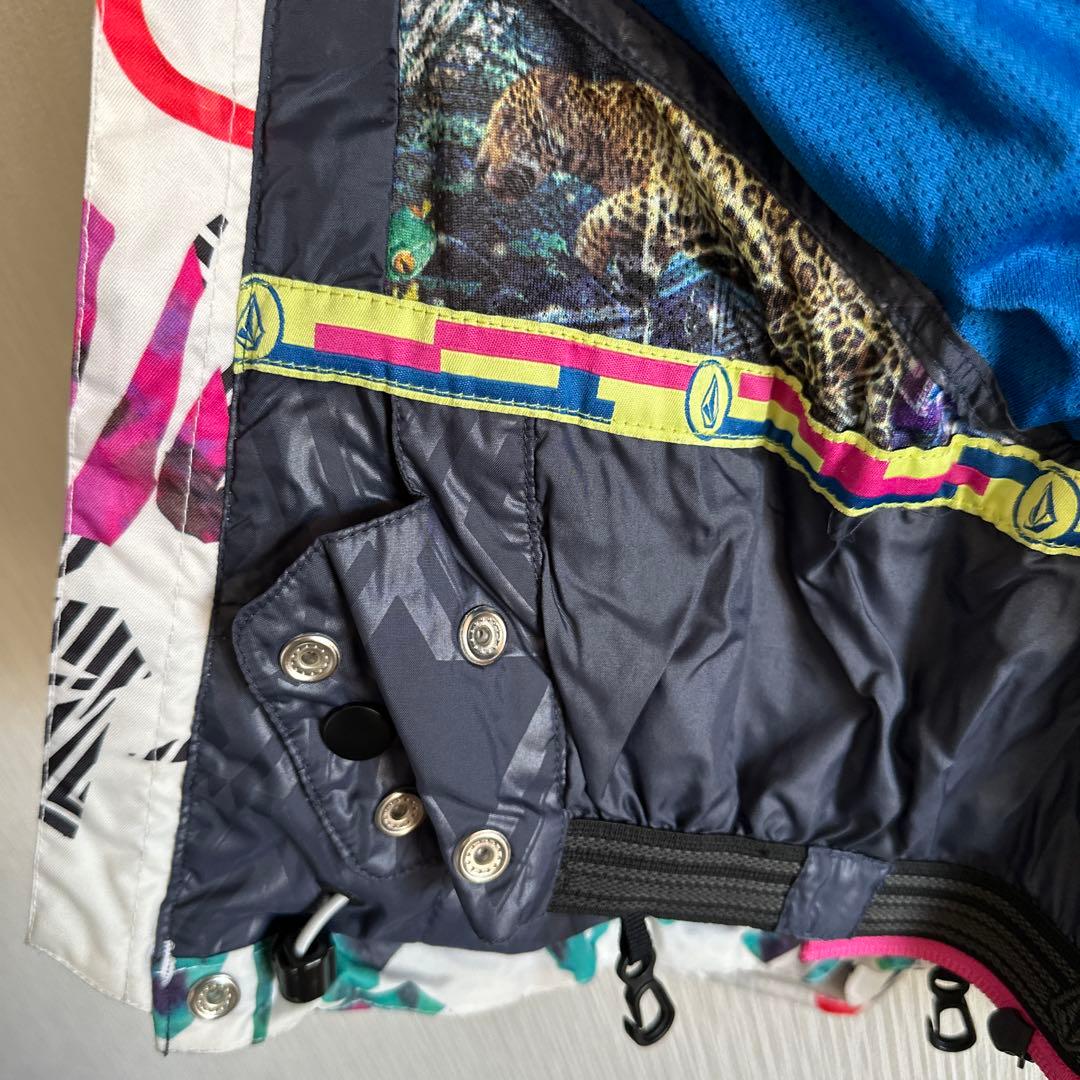 Volcom ウェア 正規品