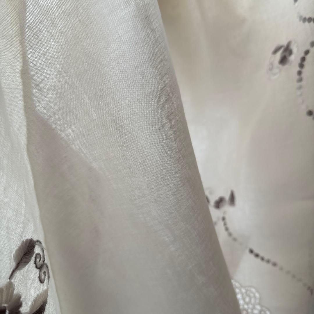 SALE❣️フランスアンティークஐ⋆*花柄とドイリー刺繍のクロスஐ