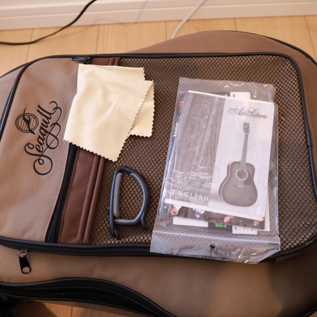 ●Art & Lutherie アコースティックギター ブラウン　ケース付き