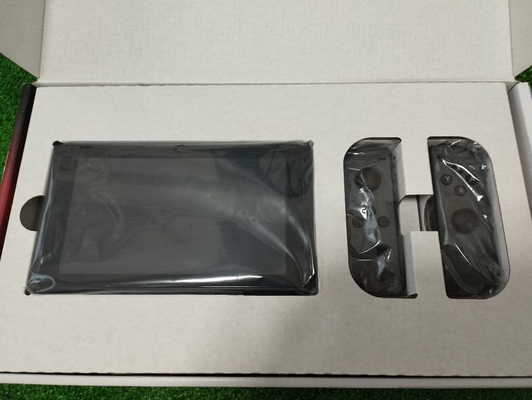 【美品】Switch本体　新型(バッテリー長持ち)　2022年製【微使用】値下げ