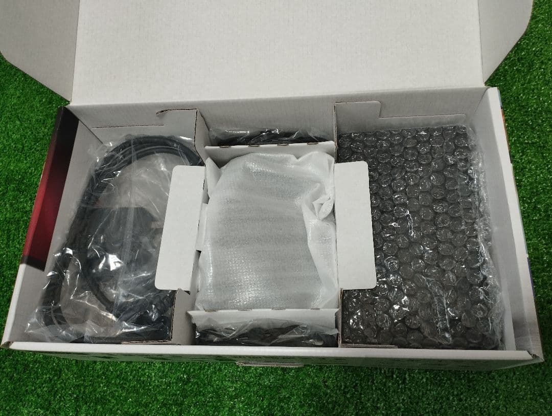 【美品】Switch本体　新型(バッテリー長持ち)　2022年製【微使用】値下げ