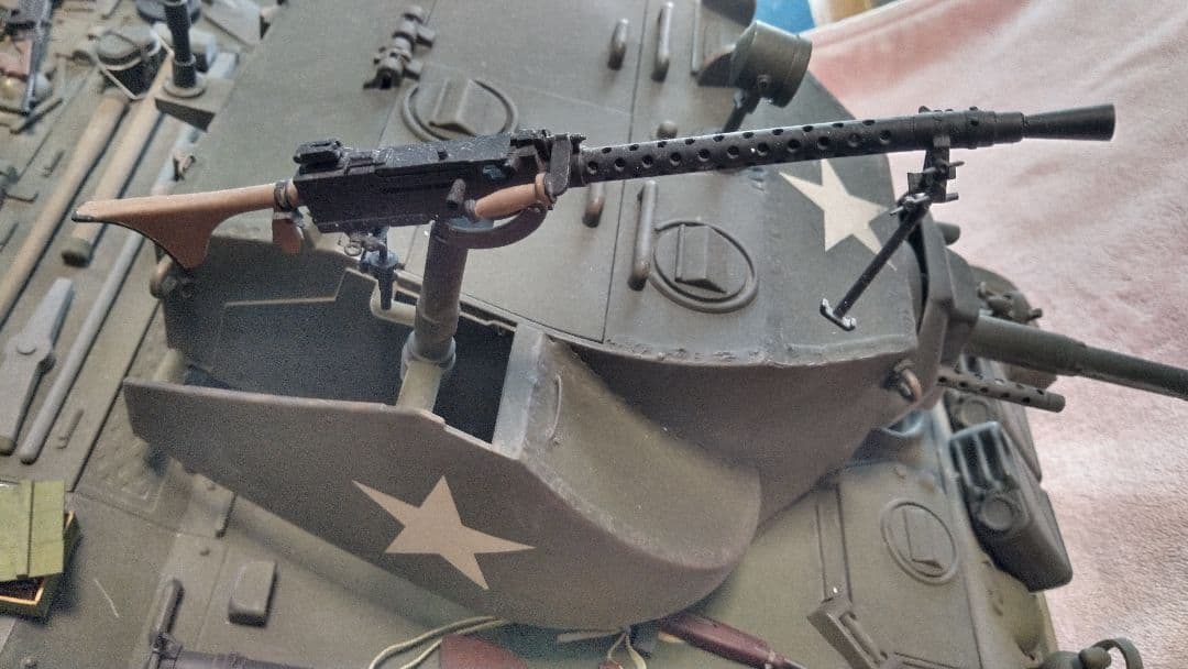 1/6ラジコン戦車　WWⅡ　M5A1　4チャンネルプロポ付