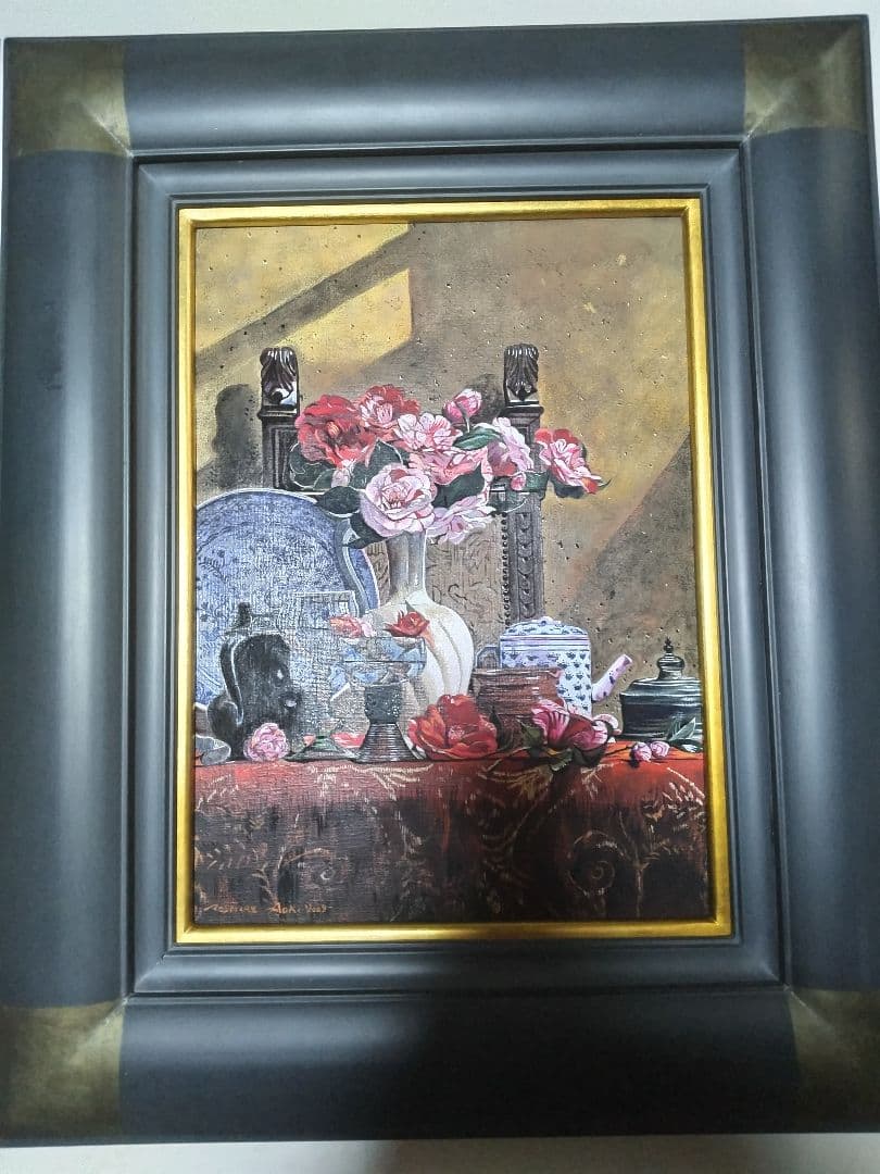 青木敏郎、絵画、油彩4号、椿・レーマ杯・染付皿、新品高級額縁、肉筆保証。