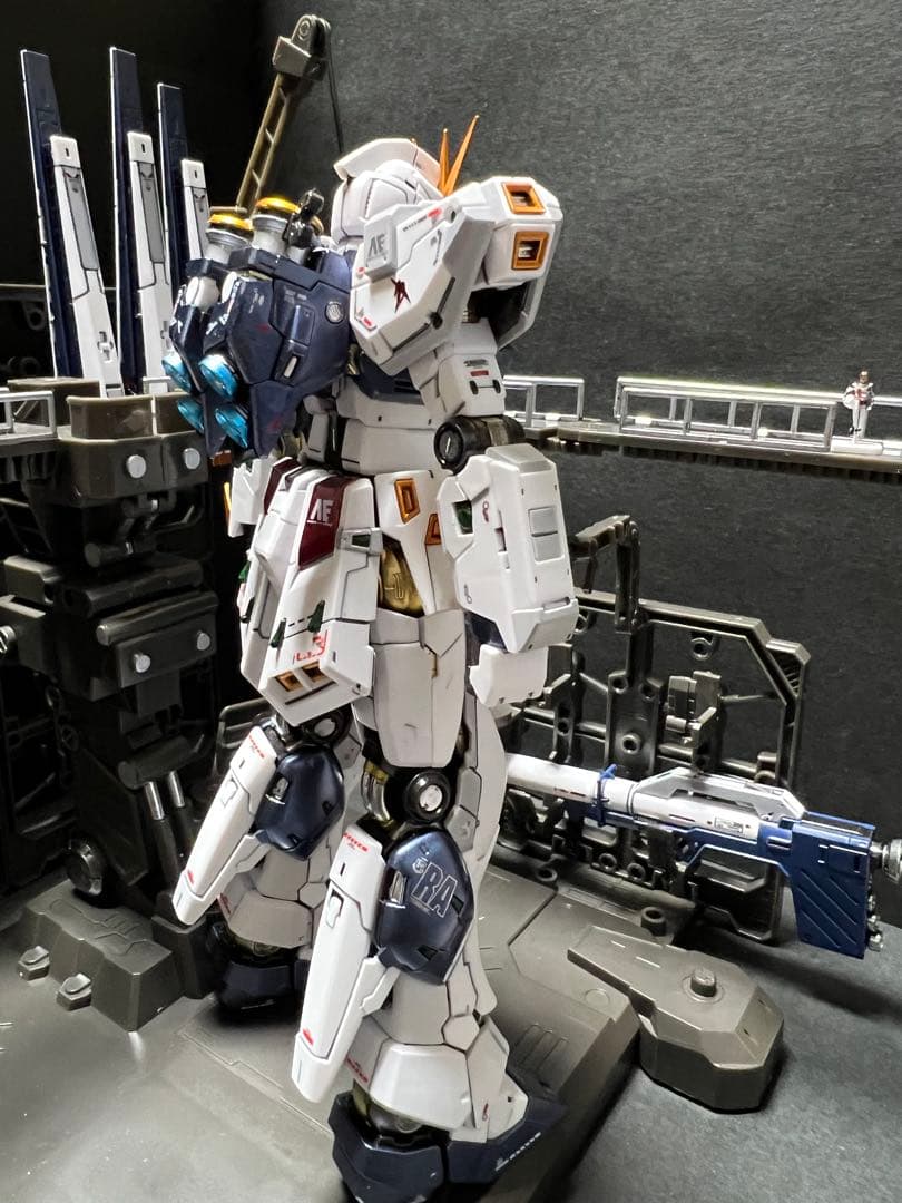 RG 1/144 νガンダム　ダブルフィンファンネル装備型サイドF限定完成品