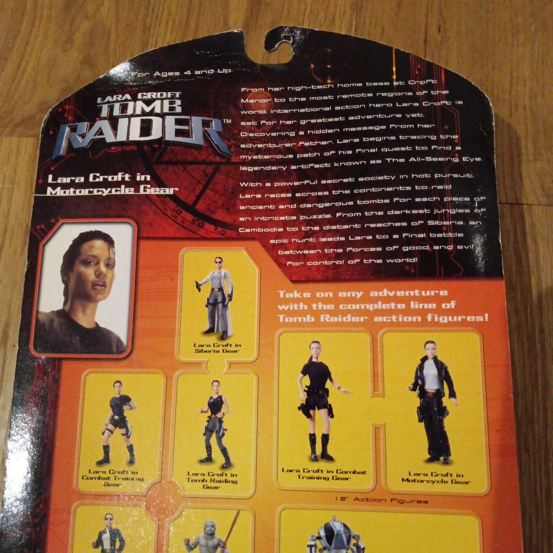 新品 トゥームレイダー ララ・クロフト イン モーターサイクル ギア フィギュア