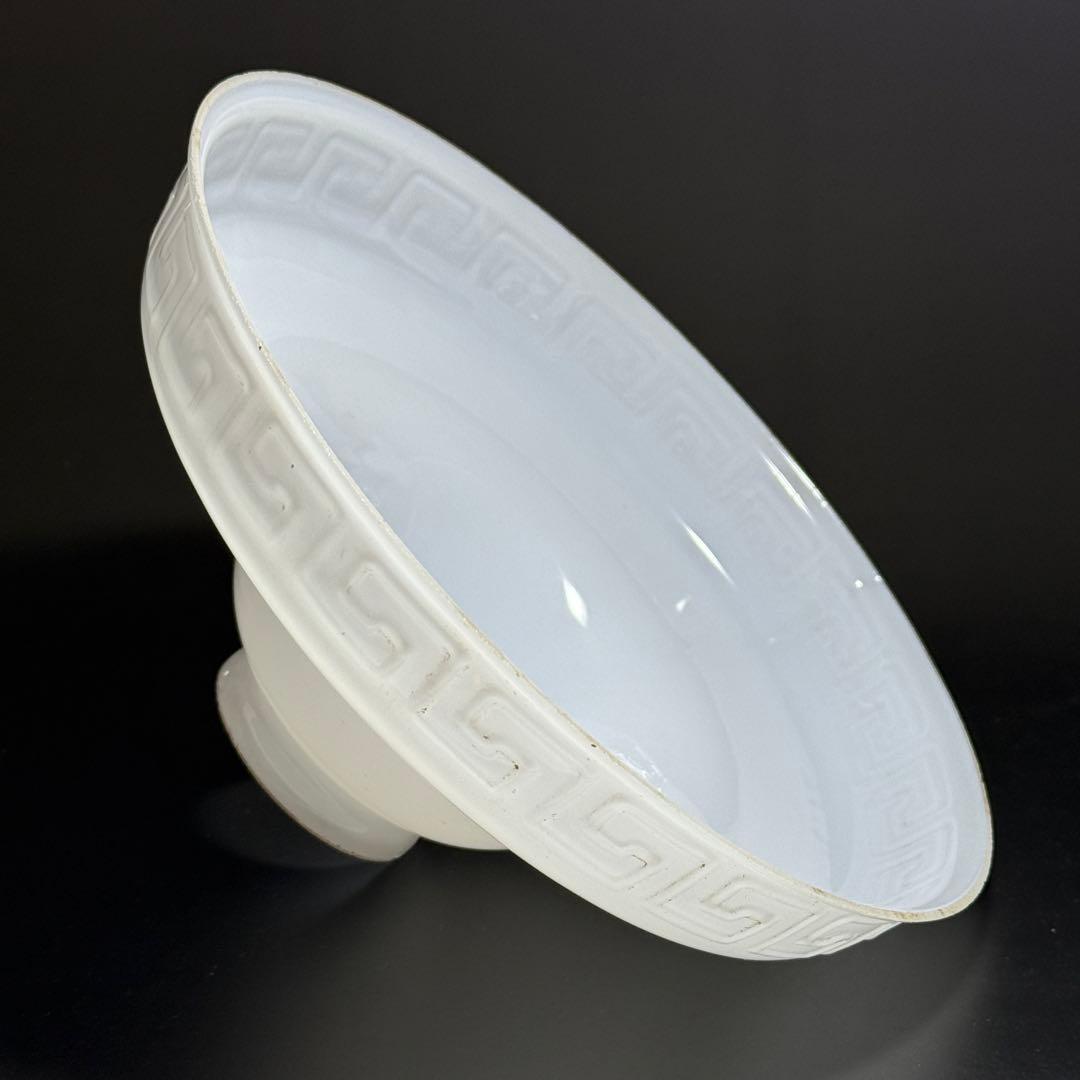 ◆希少 富士マーク入り乳白色電笠 雷文 大正〜昭和時代 戦前 和硝子◆