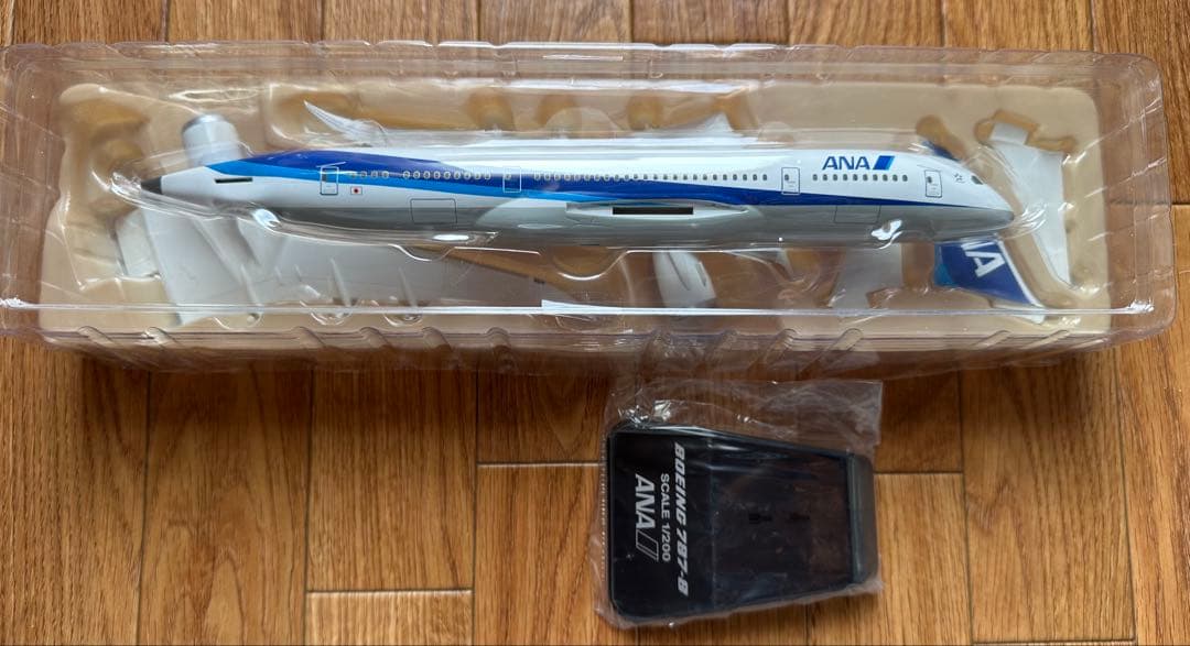 ANA ボーイングBoeing 787-8 スケール1/200 新品