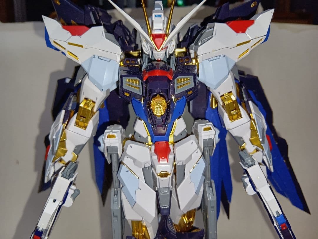 メタルビルド風中華製ストライクフリーダムプラモデル完成品ジャンク