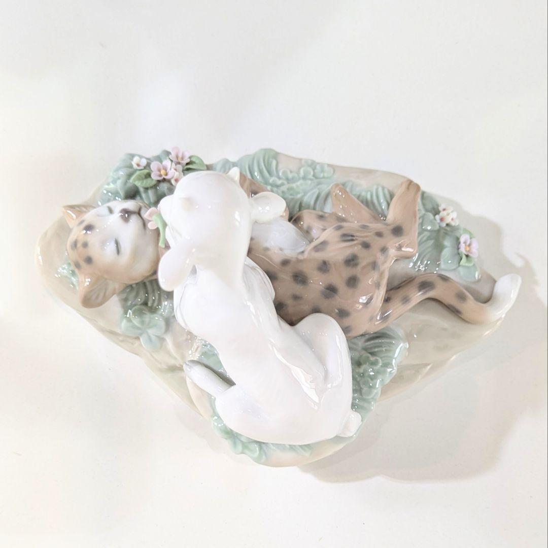 リヤドロ　平和の王国　豹と子ヤギ　#6926