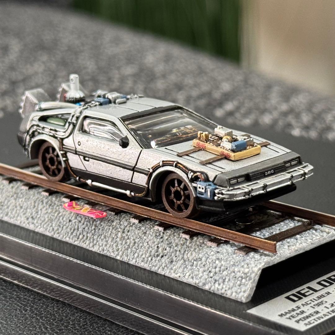 キャラウィール デロリアン レールロードVer.カスタム品&専用ケース ②
