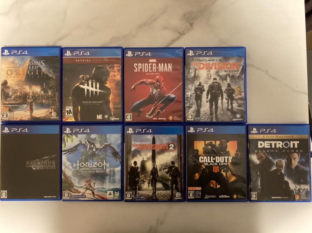 PlayStation®4 ジェット・ブラック 500GB + ソフト9本