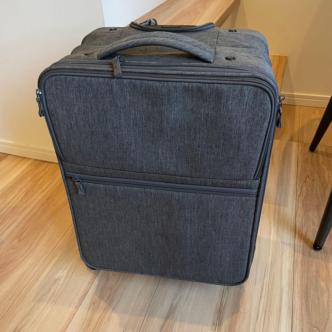無印良品 半分の厚みで収納できるソフトキャリー ケース　グレー　S 美品　畳める