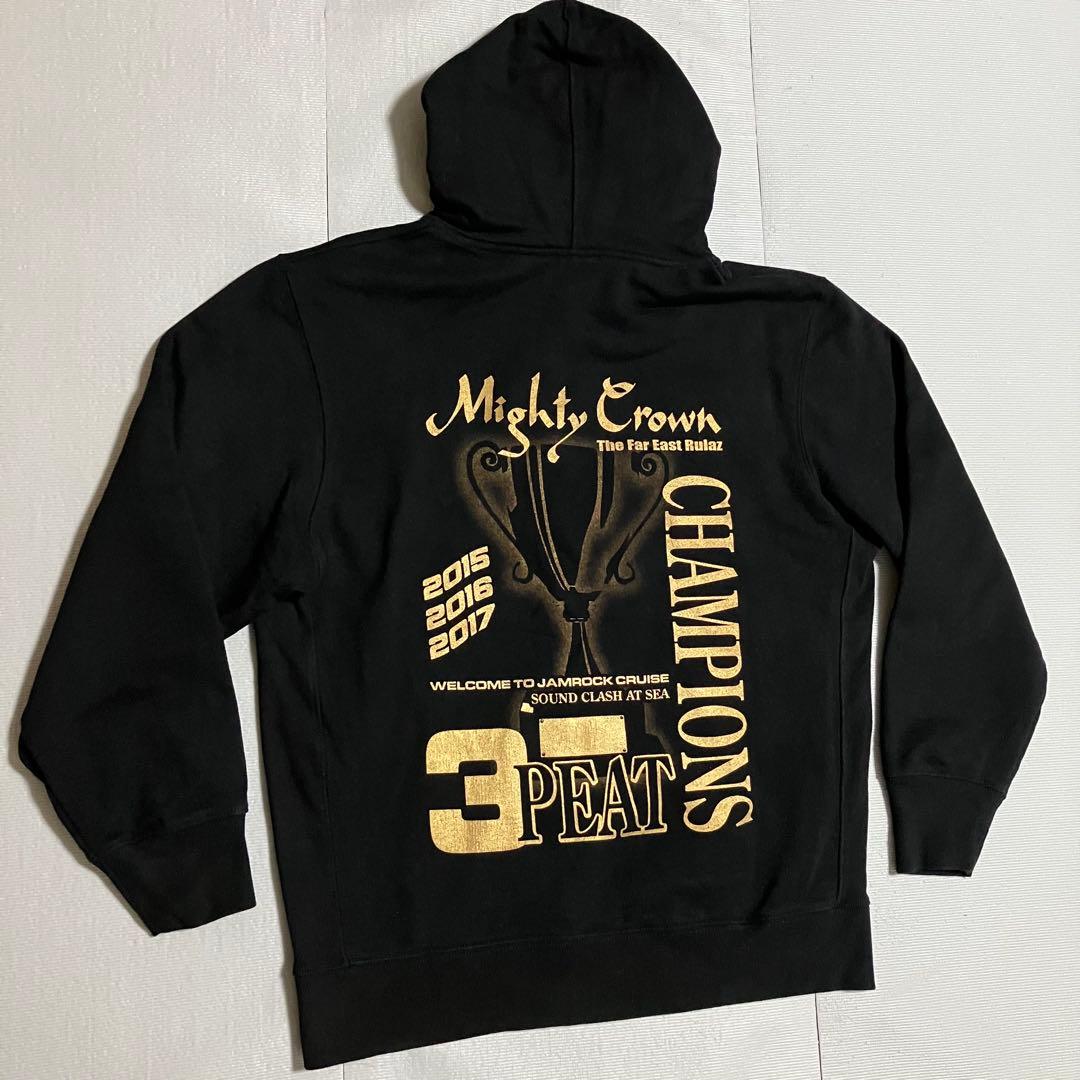 MIGHTY CROWN「3 PEAT CHAMPIONS」フーディー 黒XL