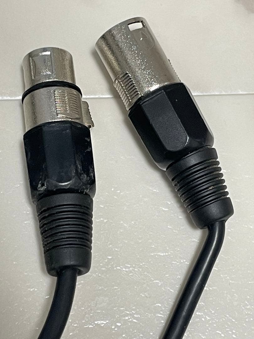 SHURE SM58 ダイナミックマイク　付属品あり　ボーカルマイクロホン