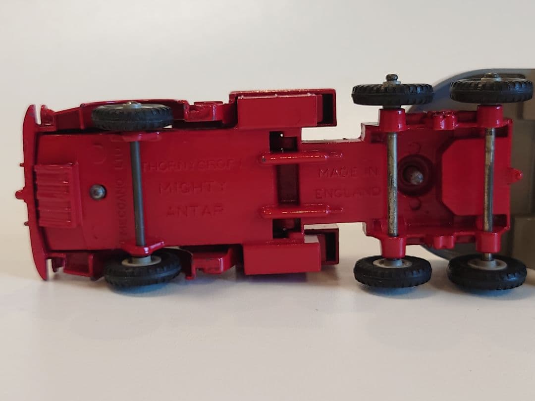 【akio_r_surf】DINKY No.986 MIGHTY ANTA